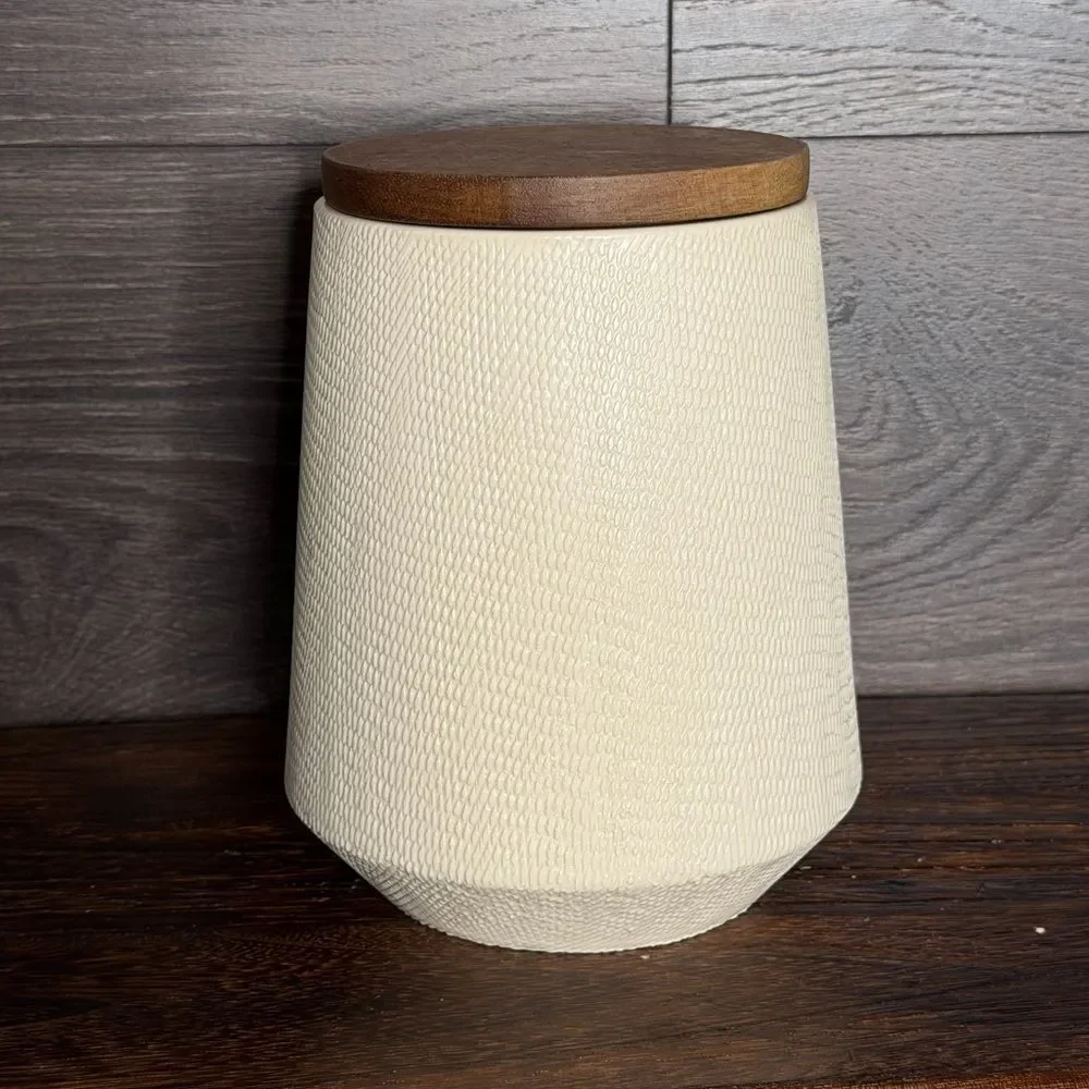 Crate & Barrel Ethan Medium Ceramic Canister in Cream. New!